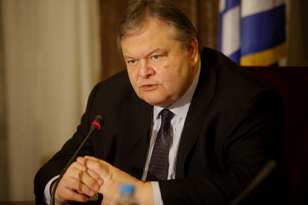 Βενιζέλος: Αφετηρία για τον αναγκαίο αναστοχασμό η απόφαση για τη Χρυσή Αυγή