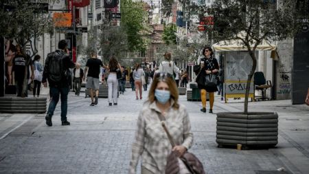 Κορωνοϊός : Τα μέτρα που θα επιβληθούν στο «κόκκινο» επίπεδο συναγερμού