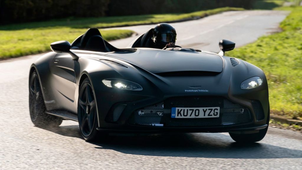 Δοκιμές εξέλιξης για τη γοητευτική Aston Martin Speedster V12