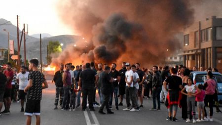 Στους δρόμους οι Ρομά σε όλη την Ελλάδα – Αντιδράσεις για τη δολοφονία 18χρονου