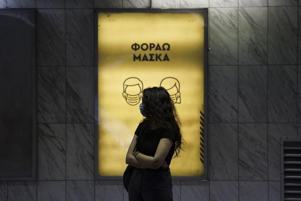 Κορωνοϊός : Νέα μέτρα σε ταξί, ΙΧ από Δευτέρα – Πόσα άτομα επιτρέπονται