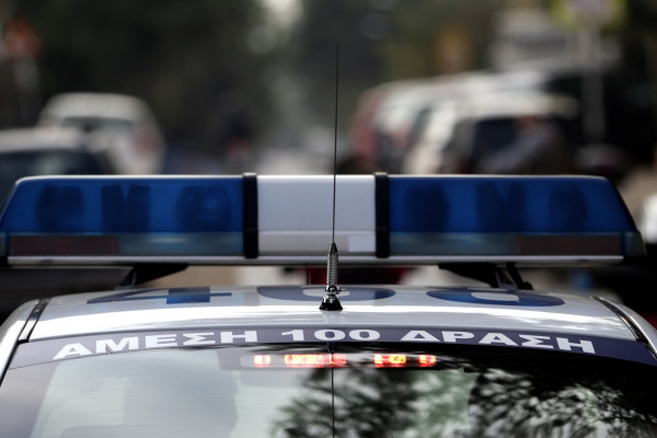 Σύλληψη αντιεξουσιαστή για επίθεση σε κατοικία δημοτικού συμβούλου της «Ελληνικής Αυγής»