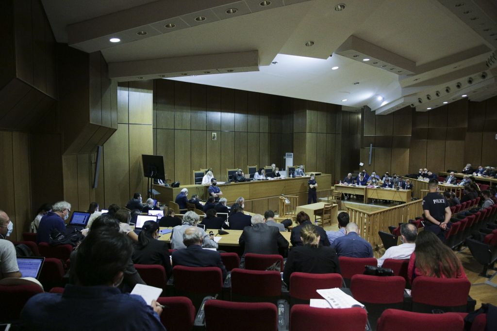 Βερβεσός στο MEGA: Τουλάχιστον 6 χρόνια η εκτιτέα ποινή για το «διευθυντήριο» της Χρυσής Αυγής