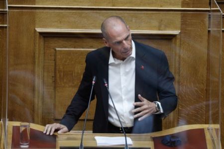 Καταψήφισε η Βουλή την άρση ασυλίας του Γ. Βαρουφάκη για το περιστατικό της Αίγινας
