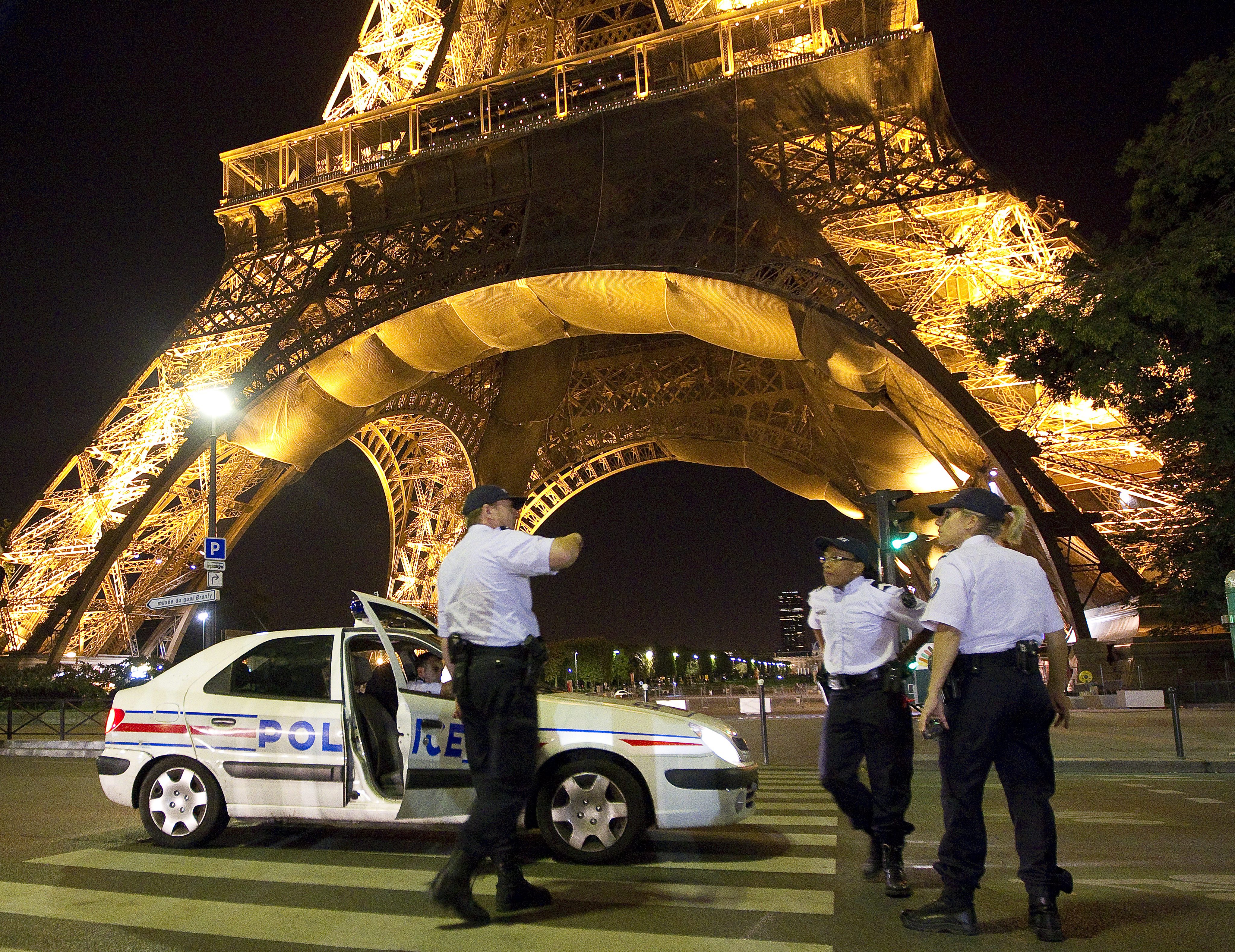 Γαλλία – Κορωνοϊός : Απαγόρευση της κυκλοφορίας τις νυχτερινές ώρες