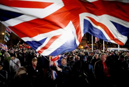 Μισέλ: «Τελεία και παύλα», η Βρετανία να εφαρμόσει τη συμφωνία του Brexit