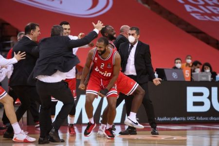 Το Θρυλικό τρίποντο νίκης του Χάρισον