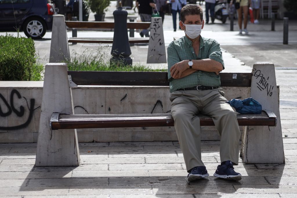 Κορωνοϊός : Πονοκέφαλος η διασπορά τον χειμώνα – Οι «κόκκινες» περιοχές