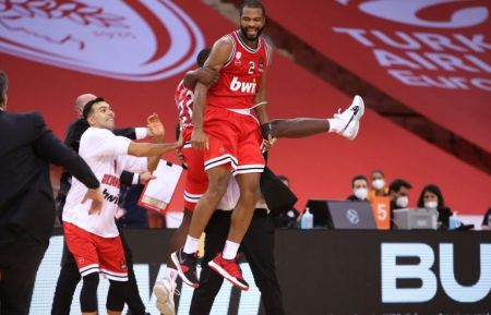 Ολυμπιακός : Η παρακάμερα της μεγάλης νίκης με την Μακάμπι Τελ Αβίβ