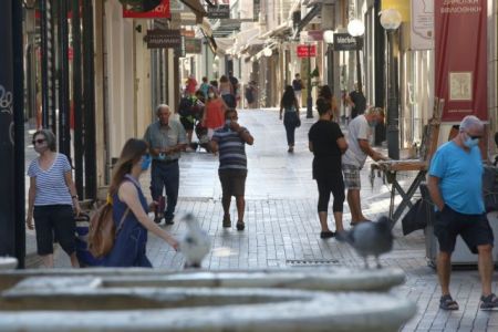 Κορωνοϊός : «Πρωταθλήτρια» η Αττική – Ανησυχούν τα νούμερα σε Θεσσαλονίκη, Γιάννενα, Λάρισα