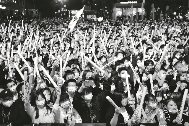 Τα όρια των δημοκρατιών