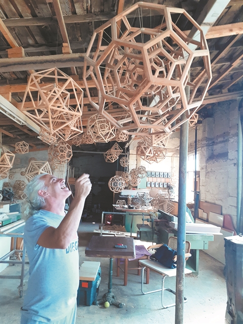 Πλατωνικά στερεά στην Κόρινθο