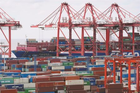 Κυκλοφοριακό κομφούζιο στα κινέζικα λιμάνια