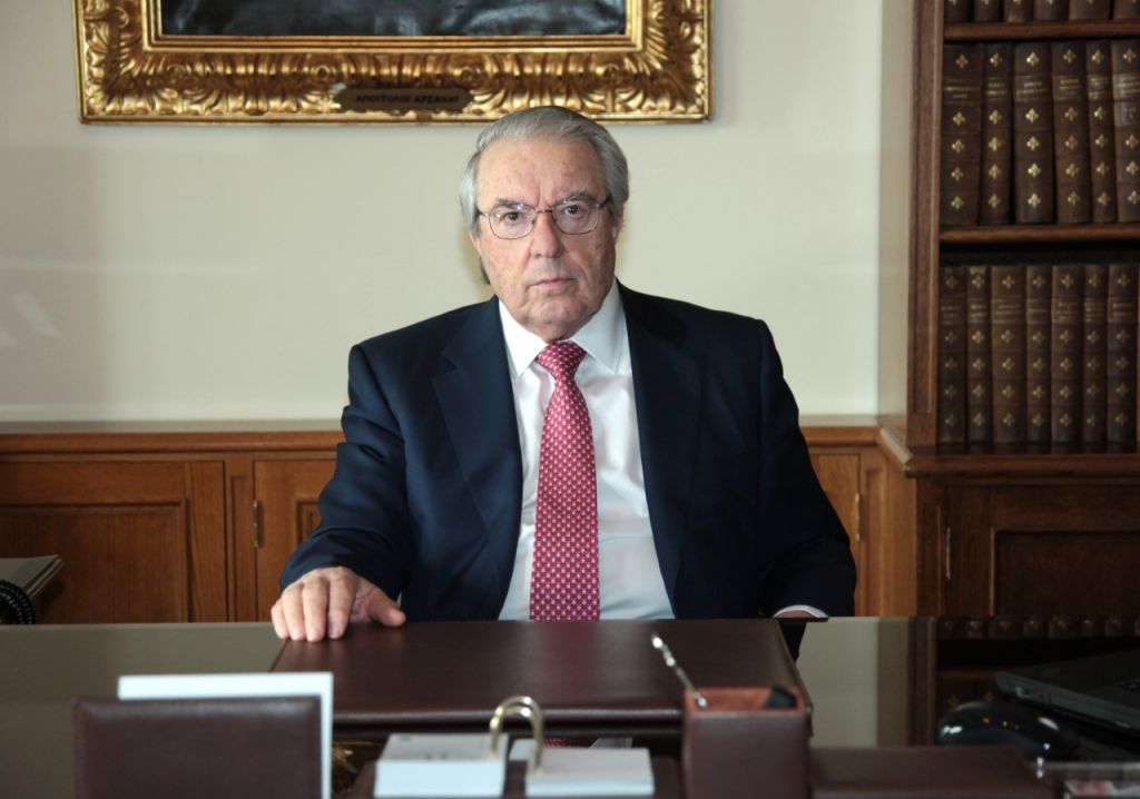 Γεώργιος Μπαμπινιώτης: «Δεν φοβάμαι την τεχνολογία»