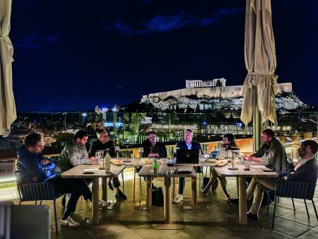 Το «Μεγάλο Κύμα» έφτασε και στην Ελλάδα