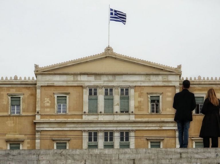 Κορωνοϊός: Νέα μέτρα σε Βουλή και ελληνικό στρατό | tovima.gr