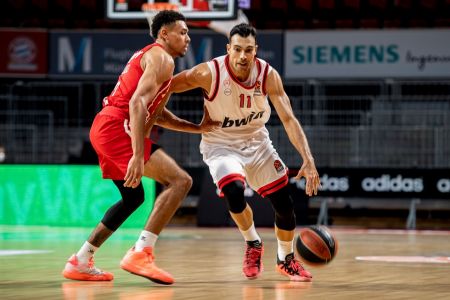 Μπάγερν Μονάχου – Ολυμπιακός : Τα «έσπασε» και το έχασε (74-68)