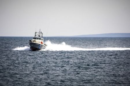 Ακυβέρνητο φορτηγό πλοίο με σημαία Τουρκίας στη Μήλο