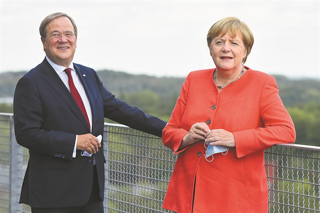 Το δυνατό αουτσάιντερ στην κούρσα διαδοχής της Μέρκελ