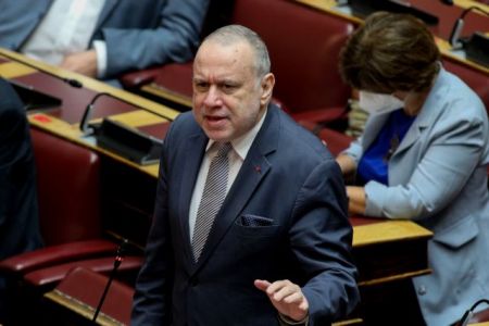 Βουλή : Έντονη αντιπαράθεση Κατρούγκαλου – Λιβανού με φόντο το Oruc Reis στα ανοικτά της Ρόδου