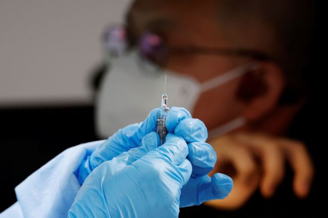 Κορωνοϊός : Δεν θα υπάρξουν αρκετά εμβόλια μέχρι το 2022, λέει ευρωπαίος αξιωματούχος