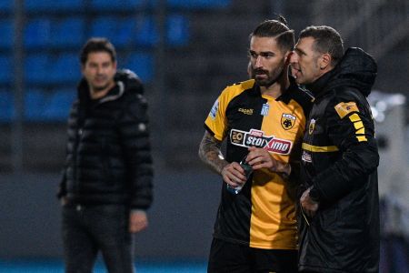 ΑΕΚ : Ασκήσεις ισορροπίας για τον Μάσιμο Καρέρα