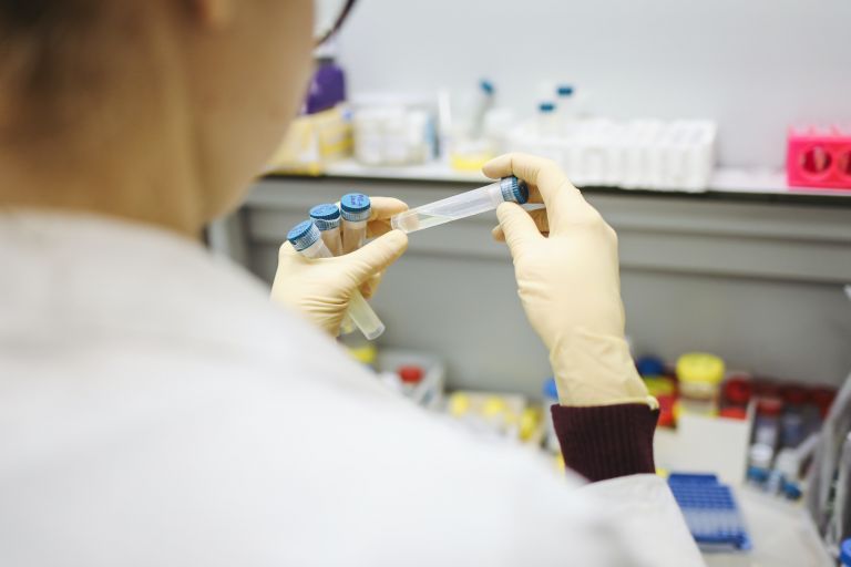 Κορωνοϊός – Ρωσία: Σταμάτησαν οι κλινικές δοκιμές του εμβολίου εξαιτίας της υψηλής ζήτησης και έλλειψης δόσεων | tovima.gr