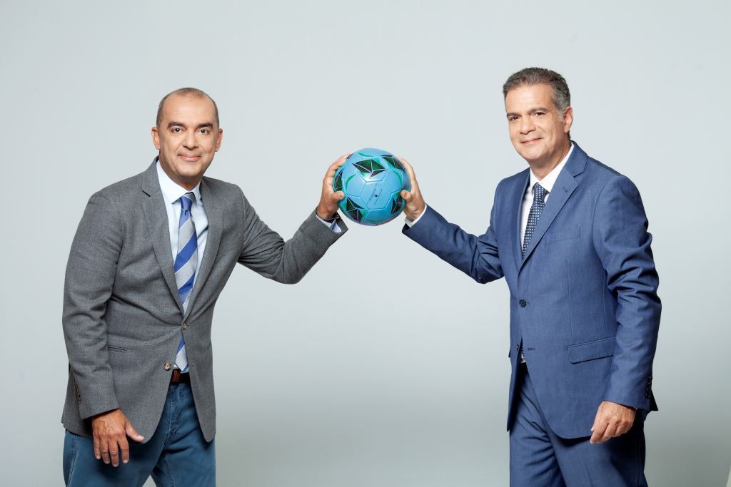 SUPER ΜΠΑΛΑ LIVE με καλεσμένο τον Πύρρο Δήμα την Κυριακή στις 23.30