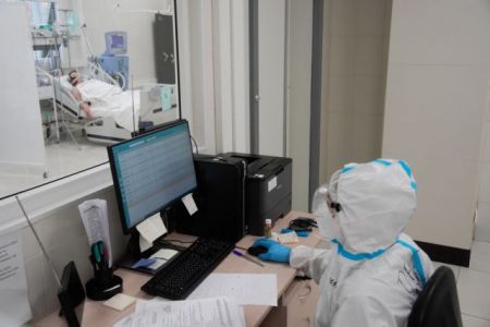 Κορωνοϊός – Ρωσία : Στα 18.140 τα νέα κρούσματα