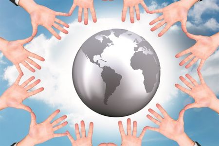 Υπεύθυνες επιχειρήσεις στο πλευρό της κοινωνίας