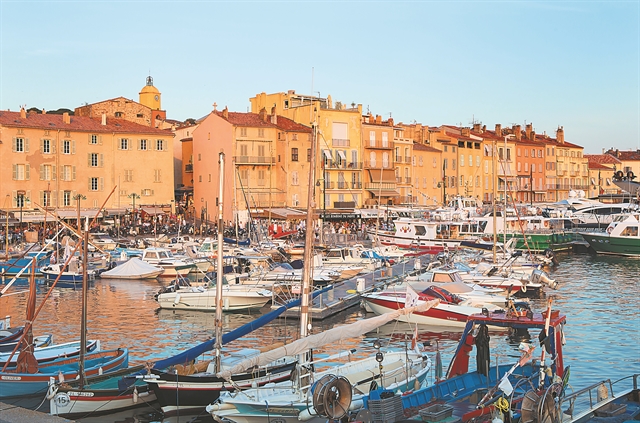 Ενας ακριβο-πληρωμένος chef στην κουζίνα τους