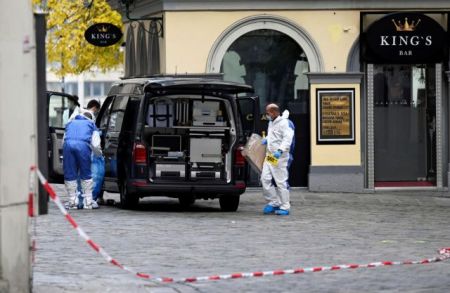 Τρομοκρατική επίθεση στη Βιέννη : Το προφίλ του δράστη – Σε κρίσιμη κατάσταση 7 τραυματίες