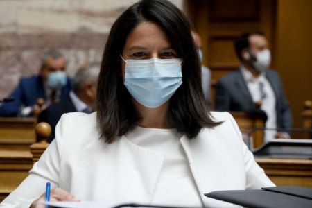 Κεραμέως στο MEGA : Πρόθεσή μας τα σχολεία να μείνουν ανοιχτά