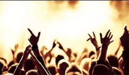 Κορωνοϊός : Πήγε σε μπαρ και κόλλησε