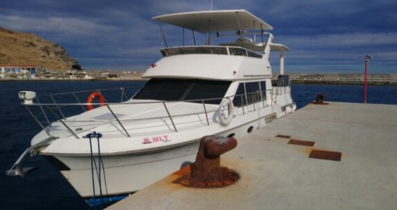 Συναγερμός στην Άνδρο : Τουρκική θαλαμηγός πίσω από τους 42 πρόσφυγες στην Κάρυστο