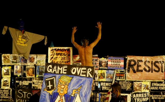 Εκλογές ΗΠΑ : Ενωτικός ο Μπάιντεν που βρίσκεται μια ανάσα από το Λευκό Οίκο – Επιμένει διχαστικά ο Τραμπ