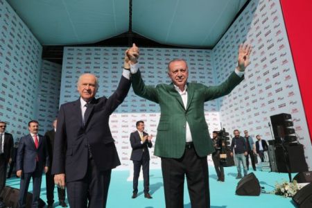 Προκλητικός Ερντογάν : Στις 15 Νοεμβρίου θα κάνουμε πικ νικ στα Βαρώσια