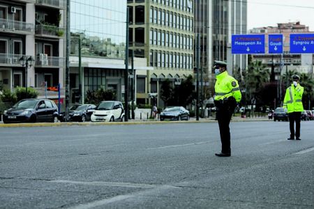 Lockdown : Ποια έγγραφα πρέπει να έχουν μαζί τους οι εργαζόμενοι