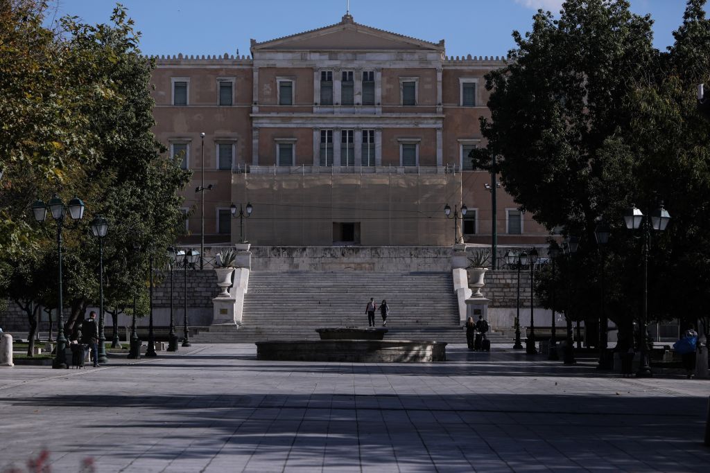 Κορωνοϊός : Σοκάρει η ραγδαία αύξηση των θανάτων – Πότε θα ξεμπερδέψουμε με το lockdown