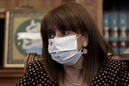 Εκλογές ΗΠΑ : Συγχαρητήρια Σακελλαροπούλου σε Μπάιντεν και Χάρις