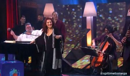 Σπίτι με το MEGA: Ξέφρενο πάρτι με τον Κραουνάκη και τους φίλους του