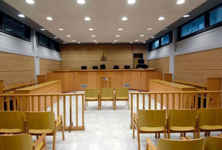 Lockdown : Πυρά δικαστών και εισαγγελέων κατά κυβέρνησης για τη λειτουργία των δικαστηρίων | tovima.gr