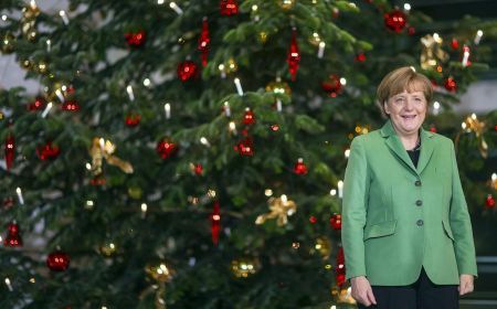 Γερμανία : Το χριστουγεννιάτικο δίλημμα της Μέρκελ