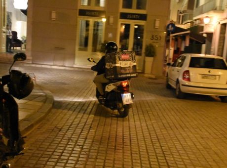 Πολιτική Προστασία : Τι ισχύει για τη λειτουργία των take away και delivery