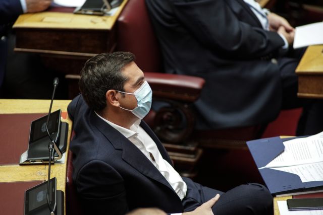 Τσίπρας κατά Μητσοτάκη : Μείγμα «απολογίας και διχασμού» η ομιλία του