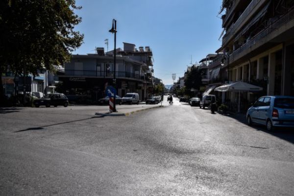 Κορωνοϊός : Χριστουγεννιάτικος εφιάλτης – Εισηγήσεις για παράταση του lockdown