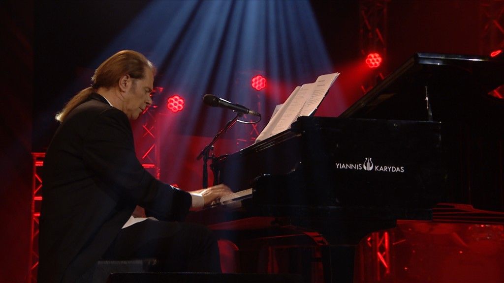 Σπίτι με το MEGA: Δείτε πρώτοι τον Στέφανο Κορκολή στο «Libertango» του Piazzolla