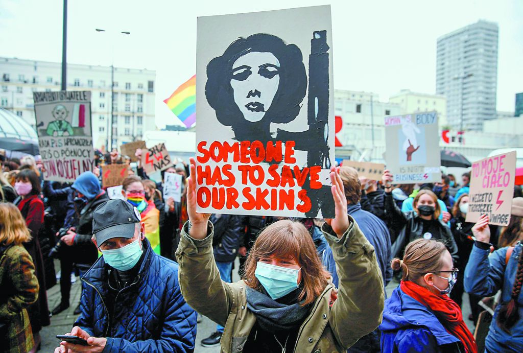 Η Πολωνία βαδίζει προς τον… 19ο αιώνα