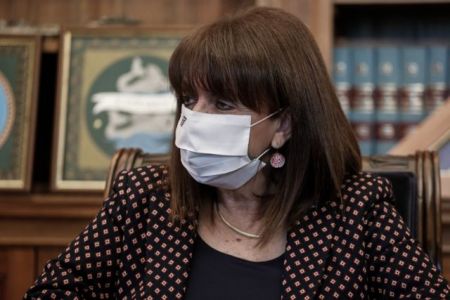 Σακελλαροπούλου : Δύσκολη αλλά αναγκαία η απόφαση για τα σχολεία