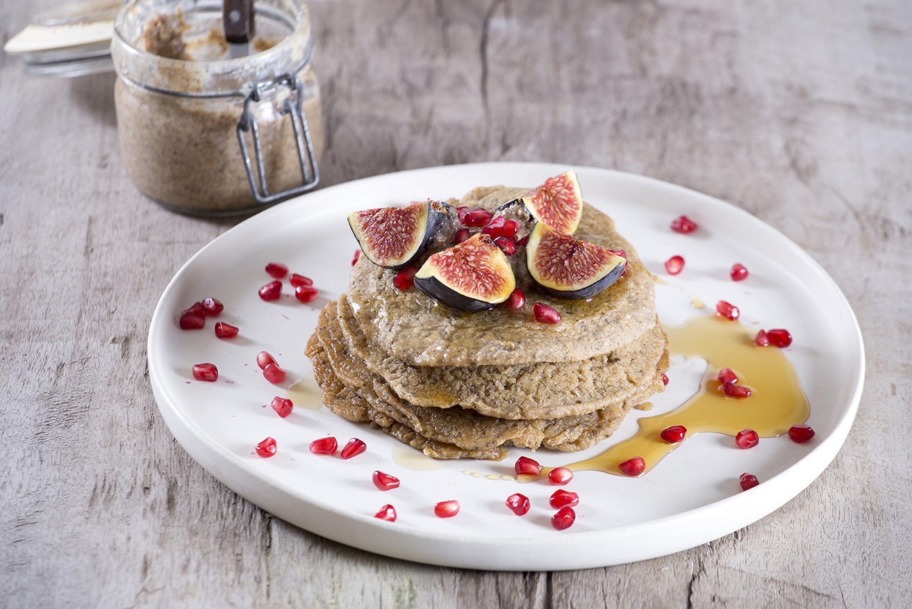 Πάνκεϊκ με βρόμη, σύκα και ρόδι
